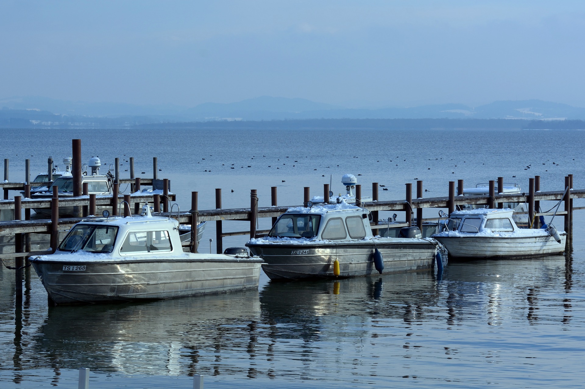 cold-water-immersion-hi-tide-boat-lifts